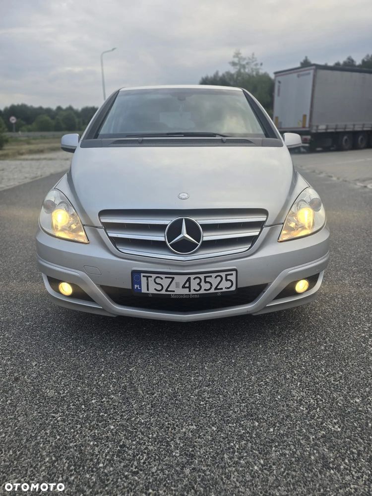 Mercedes-Benz 280 - 2