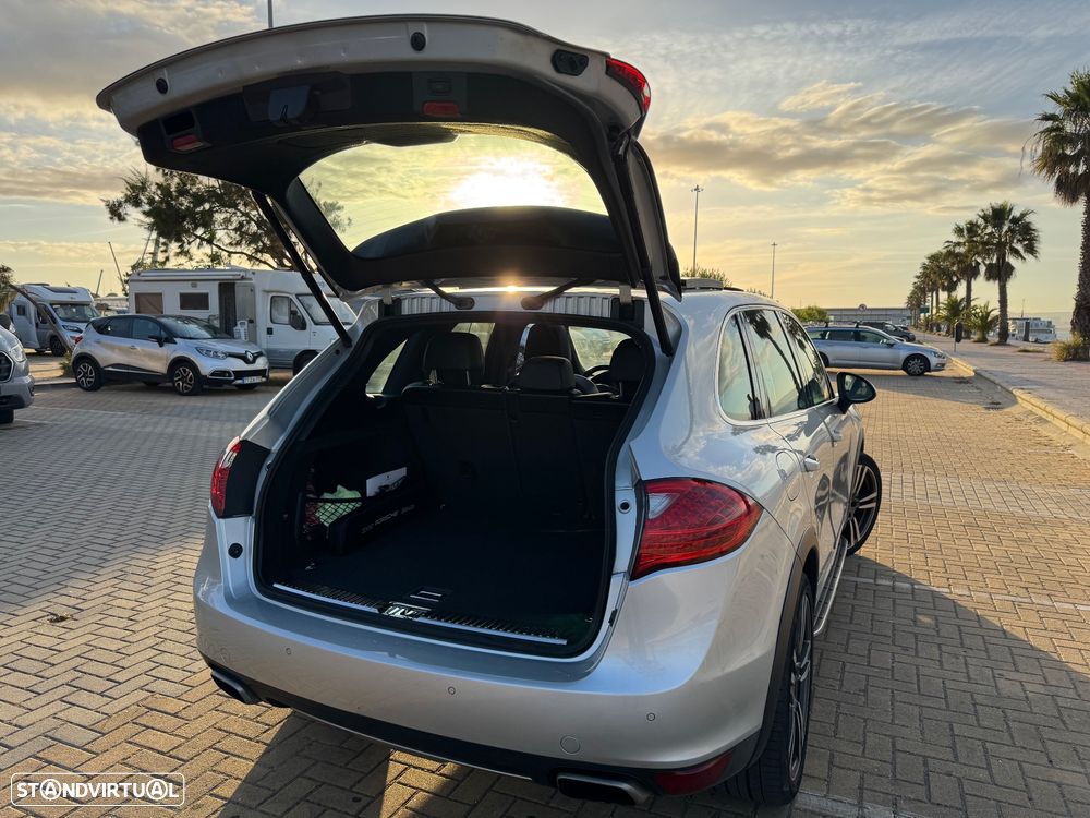 Porsche Cayenne S - 20