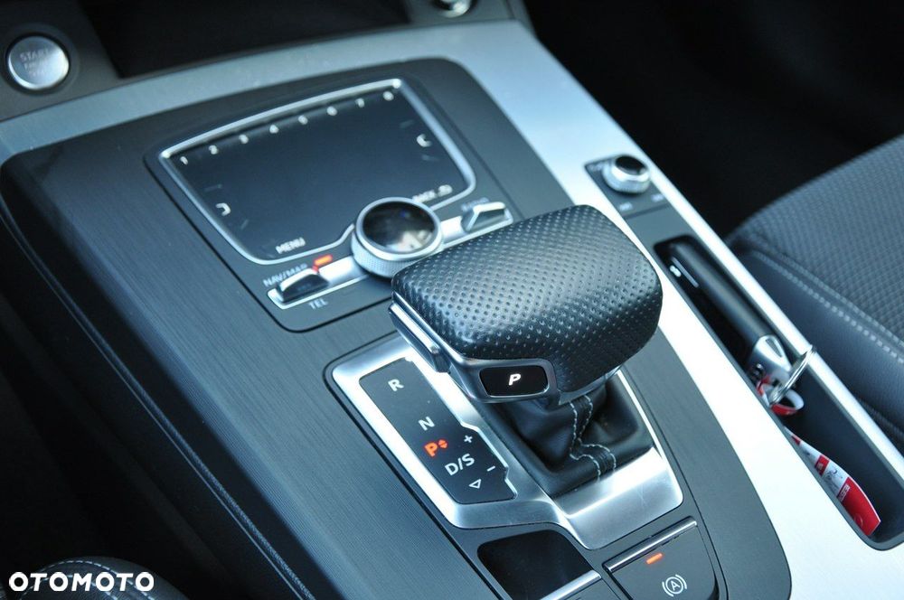 Audi Q5 50 TFSI e Quattro S Line S tronic - 28