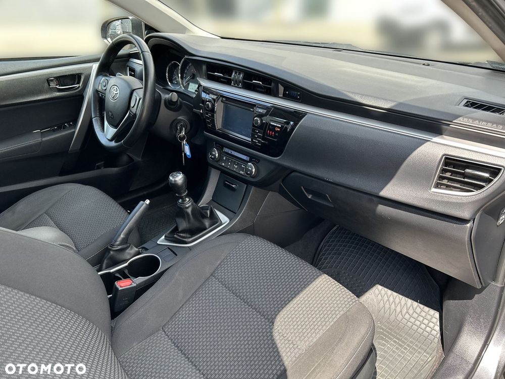 Toyota Corolla 1.6 Premium EU6 - 18