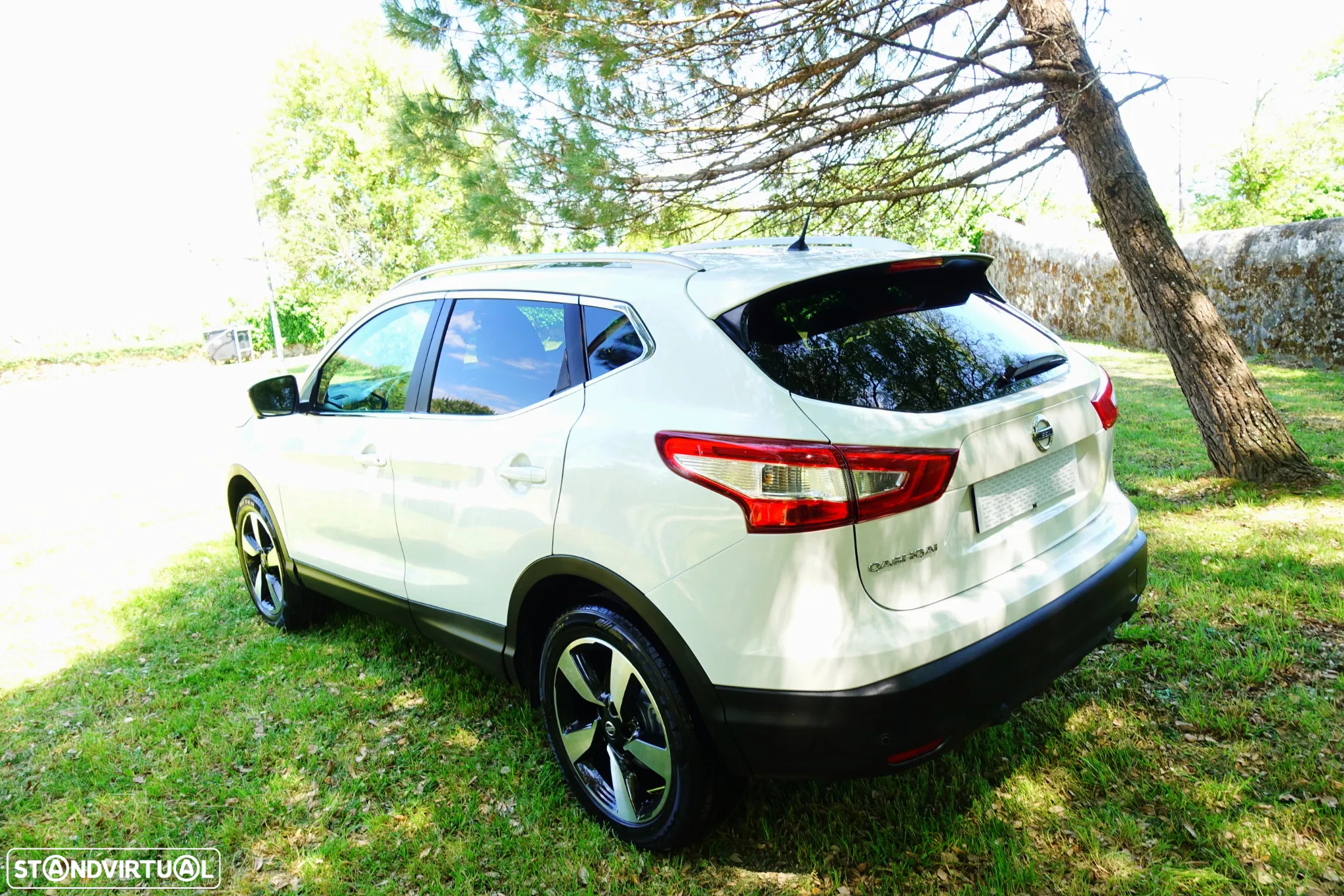 Nissan Qashqai 1.6 dCi N-Connecta 18 - 25