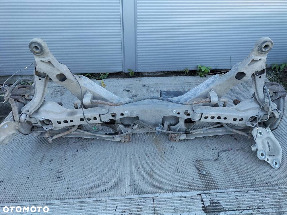 KOMPLETNE ZAWIESZENIE BELKA SANKI TYŁ VOLVO S60 I 09492948 - 7