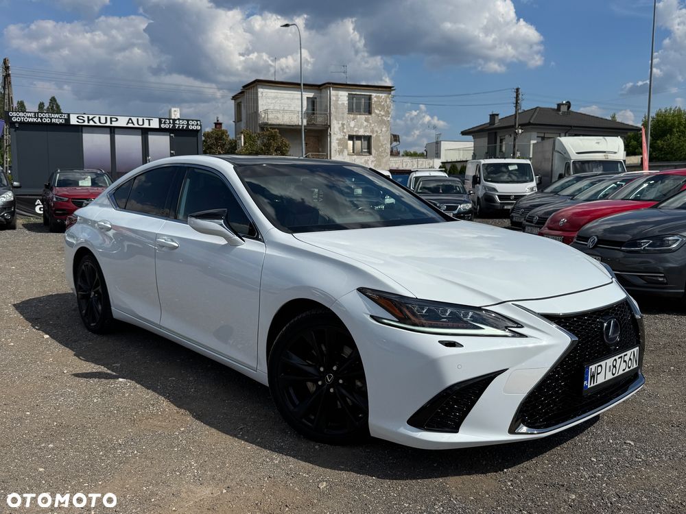 Lexus ES 300h F Sport - 3