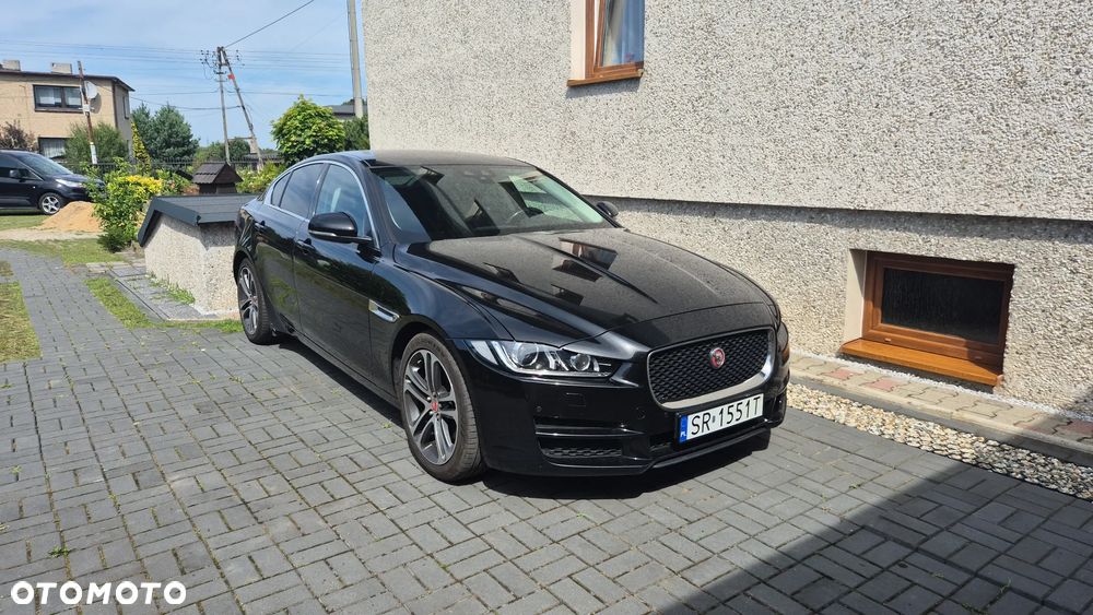 Jaguar XE 2.0 D Prestige - 1