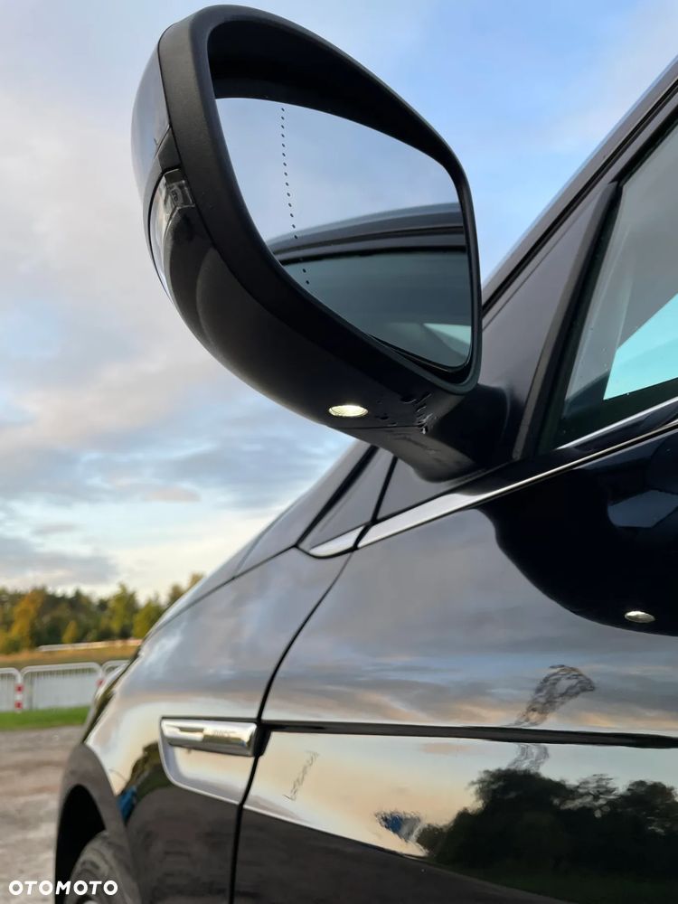 Renault Megane ENERGY TCe 130 BOSE EDITION - 28