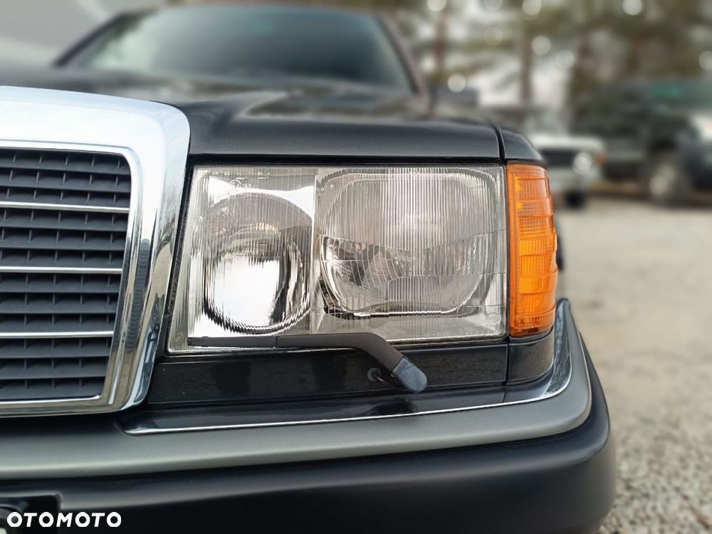 Mercedes-Benz W124 (1984-1993) - 31