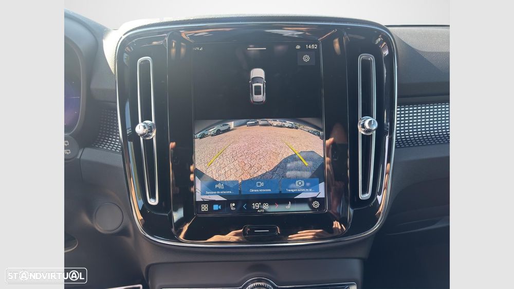 Volvo XC 40 Recharge Core - 18