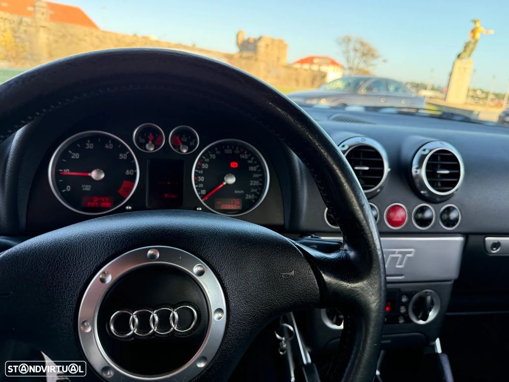 Audi TT Coupé 1.8 T S-line - 5