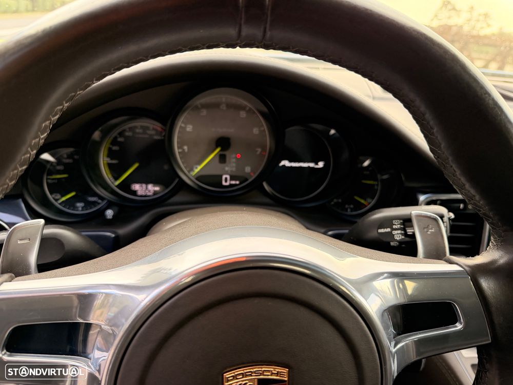 Porsche Panamera S Hybrid - 12