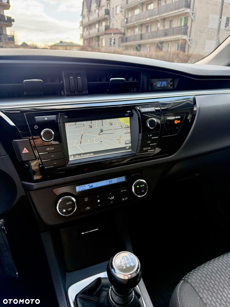 Toyota Corolla 1.6 Premium EU6 - 11