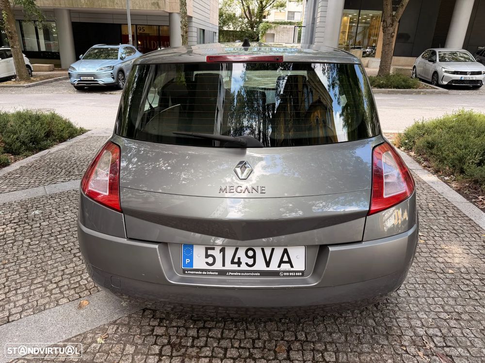 Renault Mégane 1.5 dCi Confort Dynamique - 4