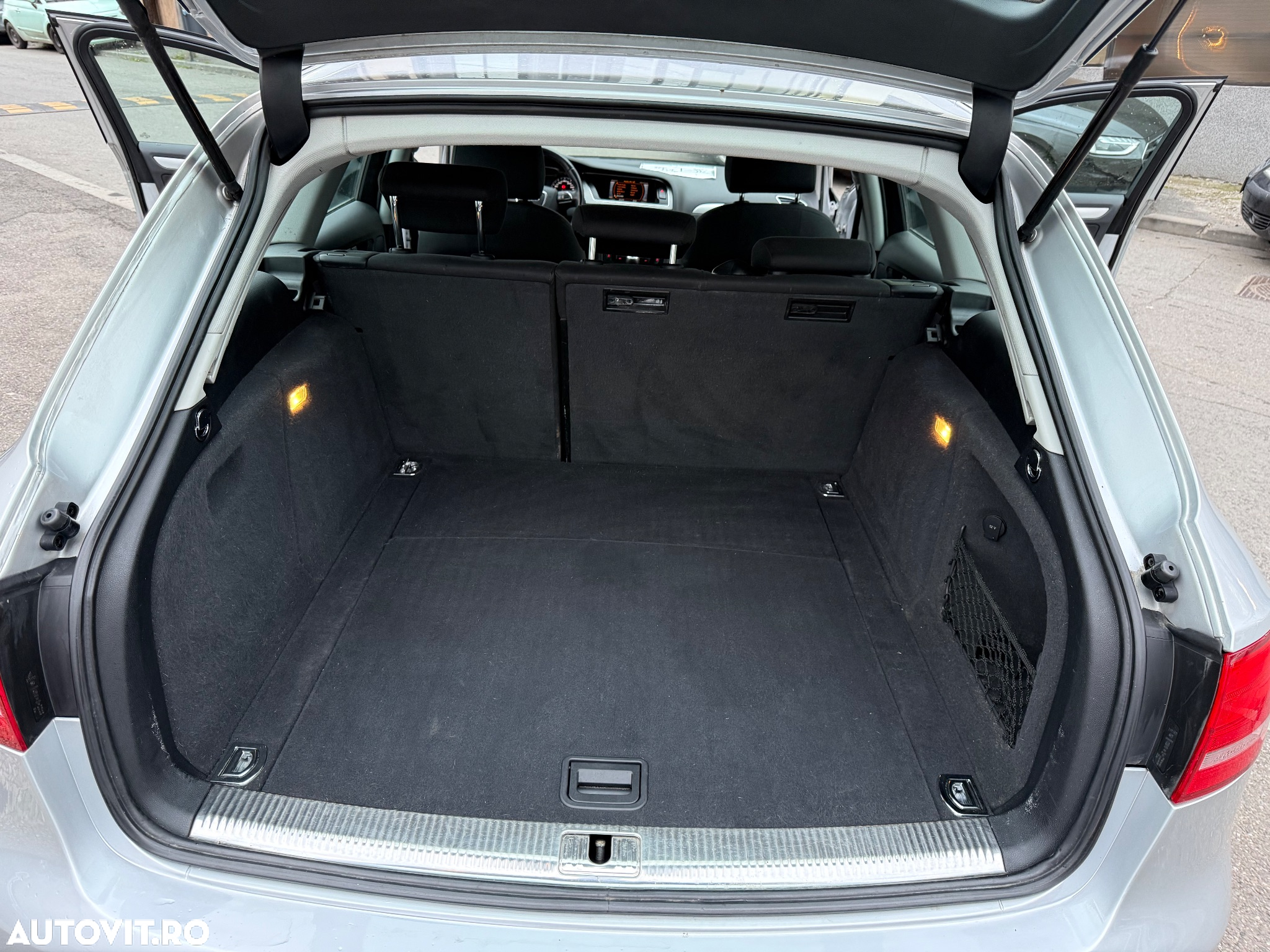 Audi A4 2.0 TDI DPF Attraction - 15