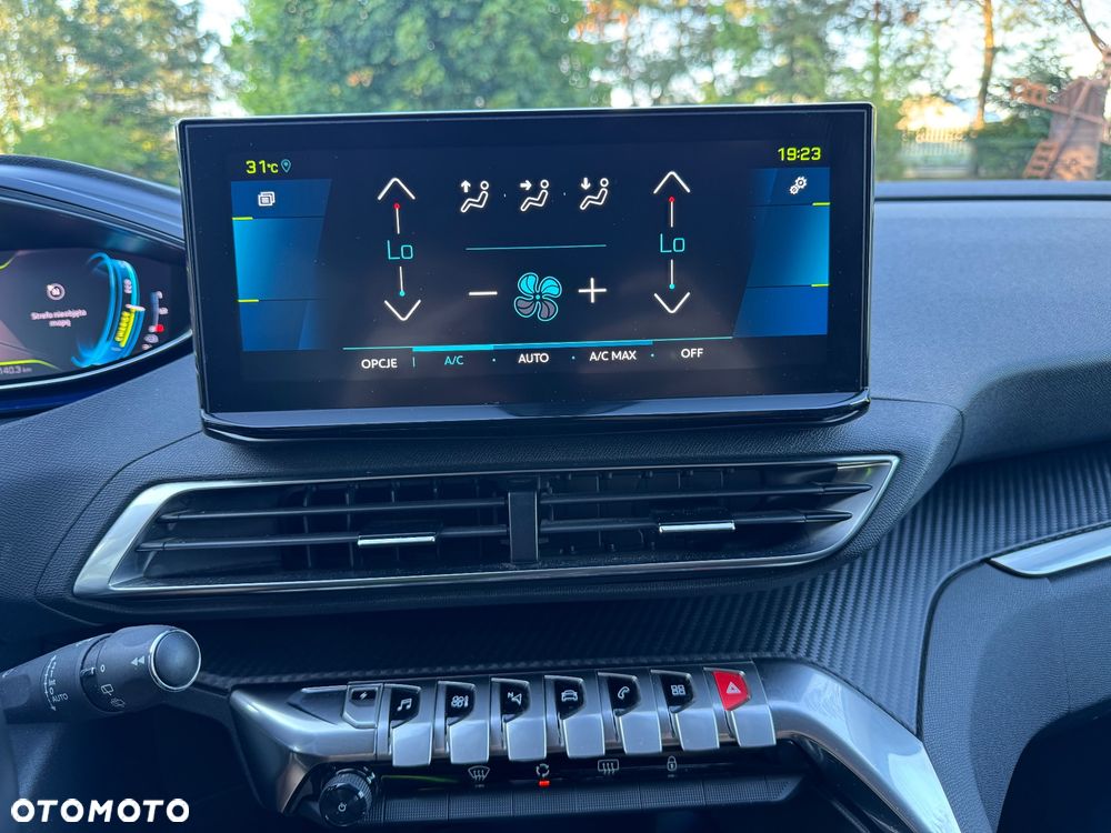 Peugeot 3008 1.6 PureTech Hybrid PHEV Allure Pack S&S EAT8 - 21