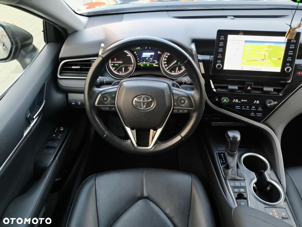 Toyota Camry 2.5 Hybrid Executive CVT - 25