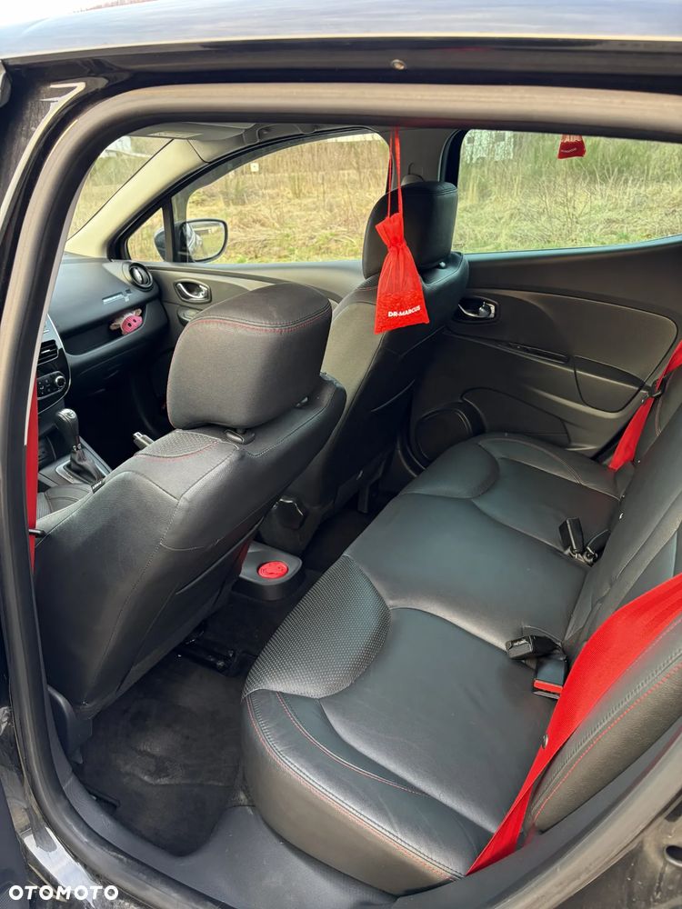 Renault Clio - 11
