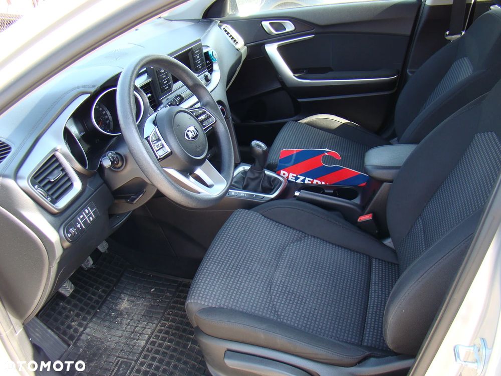 Kia Ceed 1.6 CRDi SCR M - 5