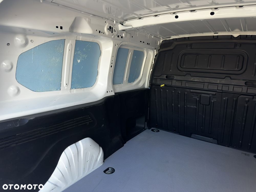 Toyota PROACE CITY LONG - 12