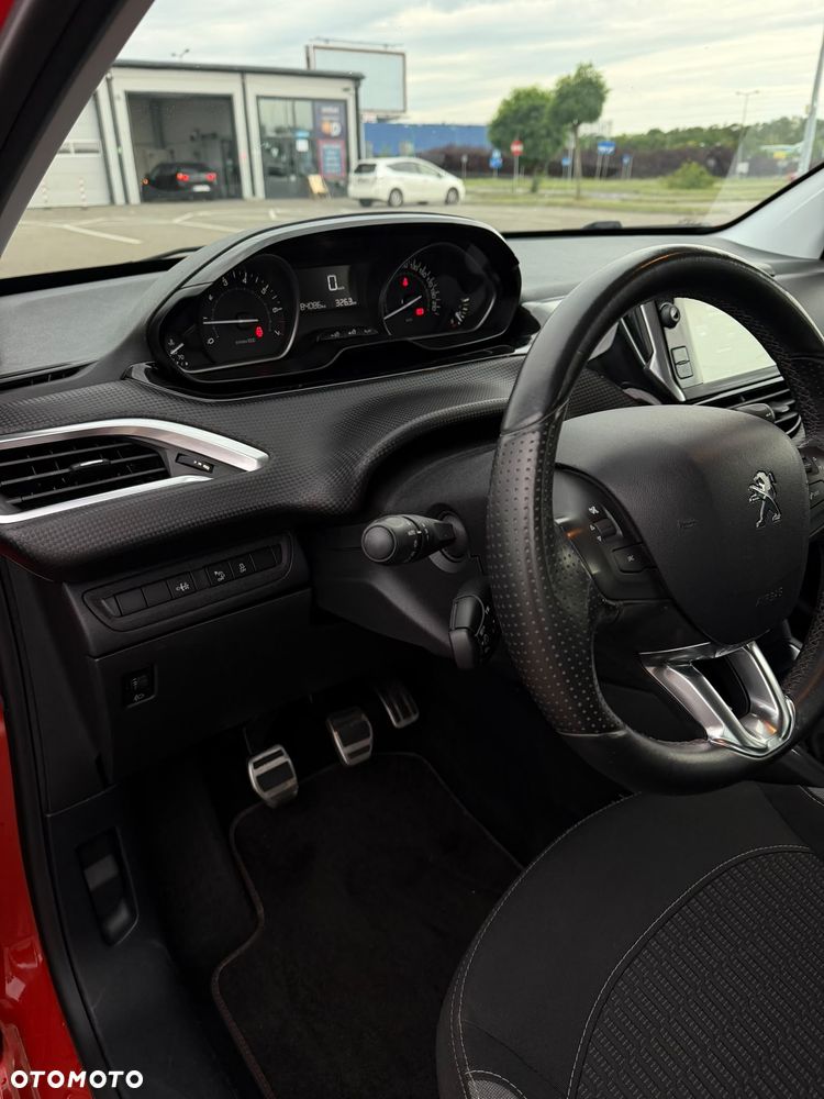 Peugeot 208 1.2 PureTech Access - 11