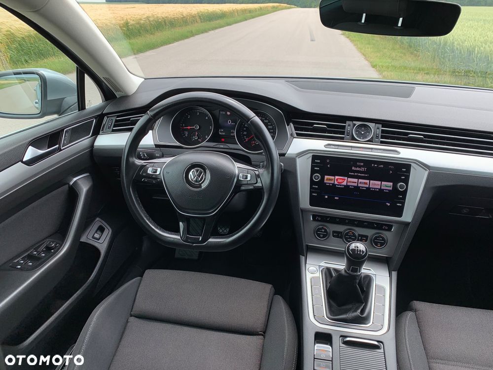 Volkswagen Passat 2.0 TDI (BlueMotion Technology) Comfortline - 14