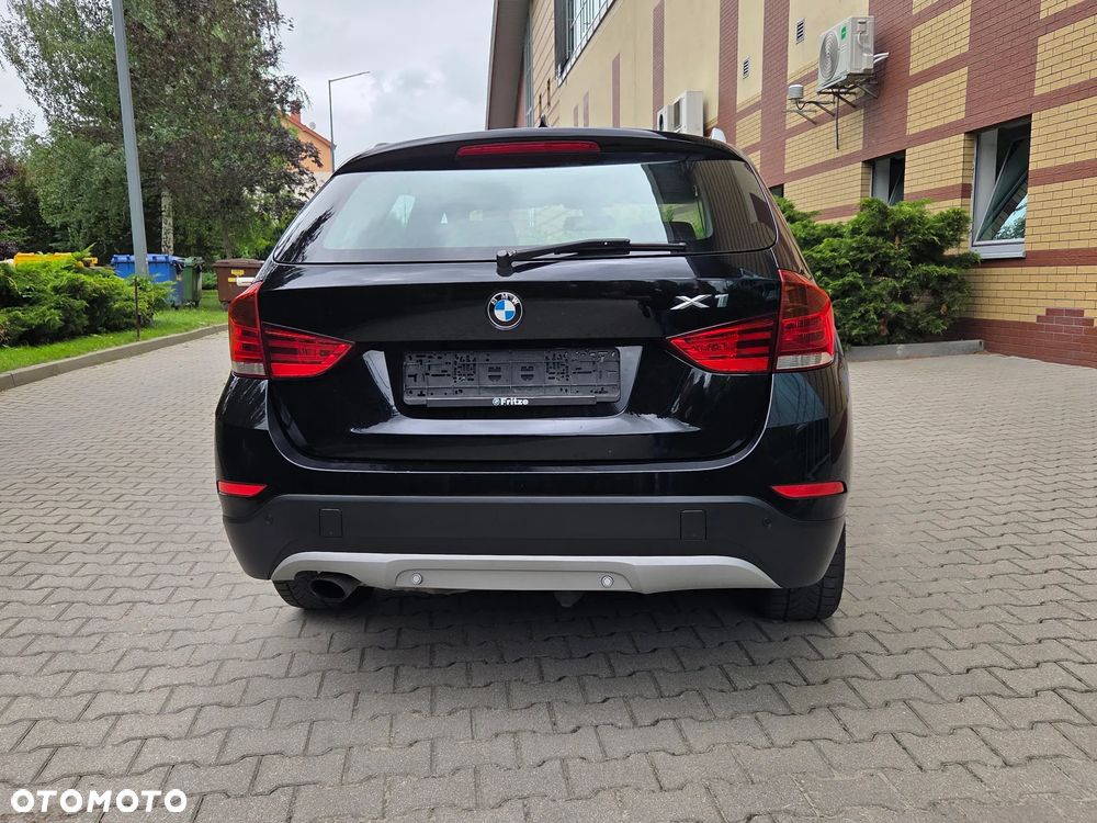 BMW X1 sDrive18i xLine - 10