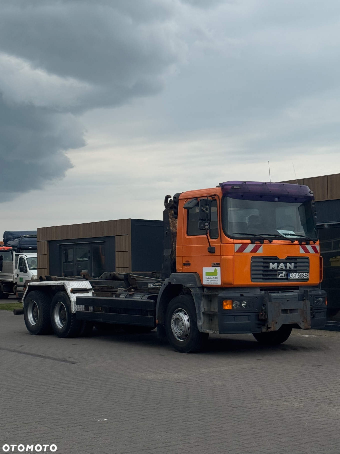 MAN F2000 27.403 6X4 - 3