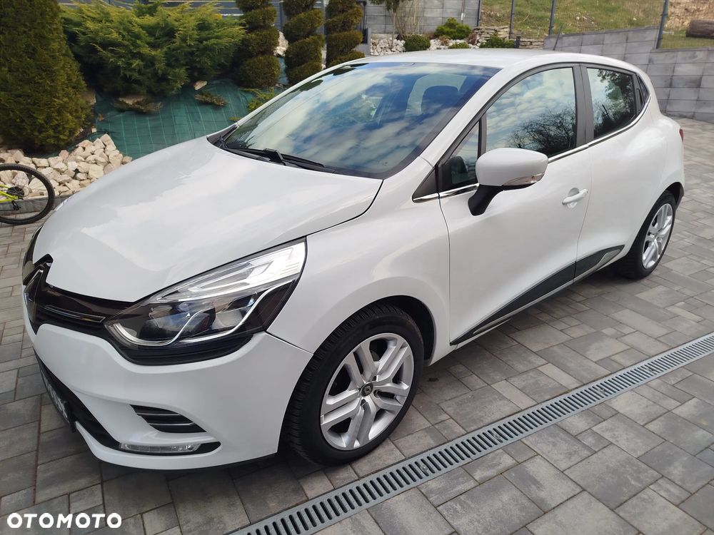 Renault Clio - 2