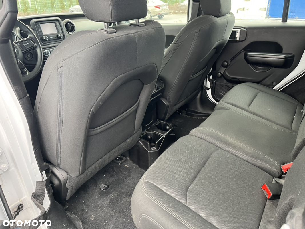 Jeep Wrangler Unlimited GME 2.0 Turbo Sport - 9