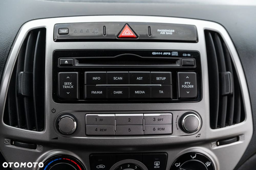 Hyundai i20 1.25 Comfort - 25