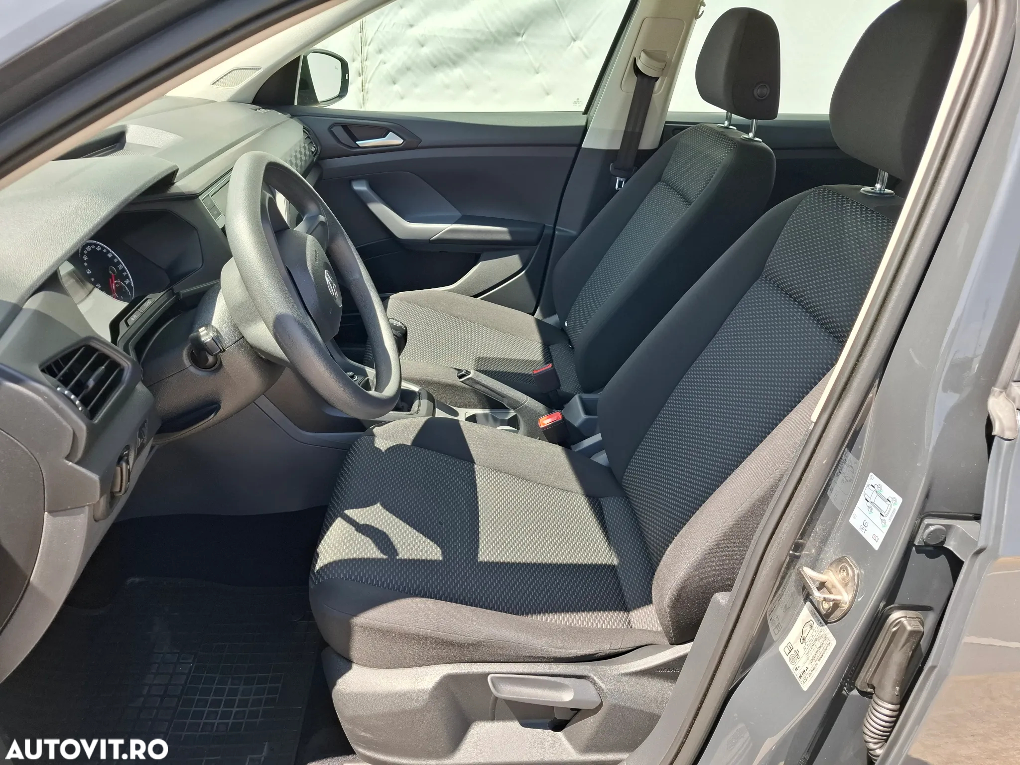 Volkswagen T-Cross 1.6 TDI Base - 8