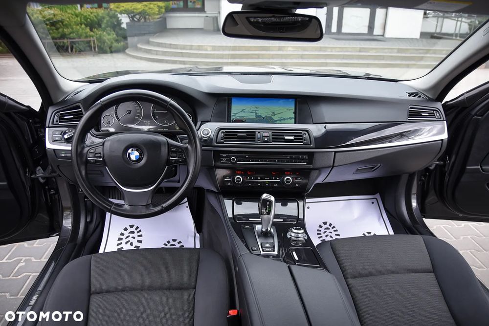 BMW Seria 5 520d - 36