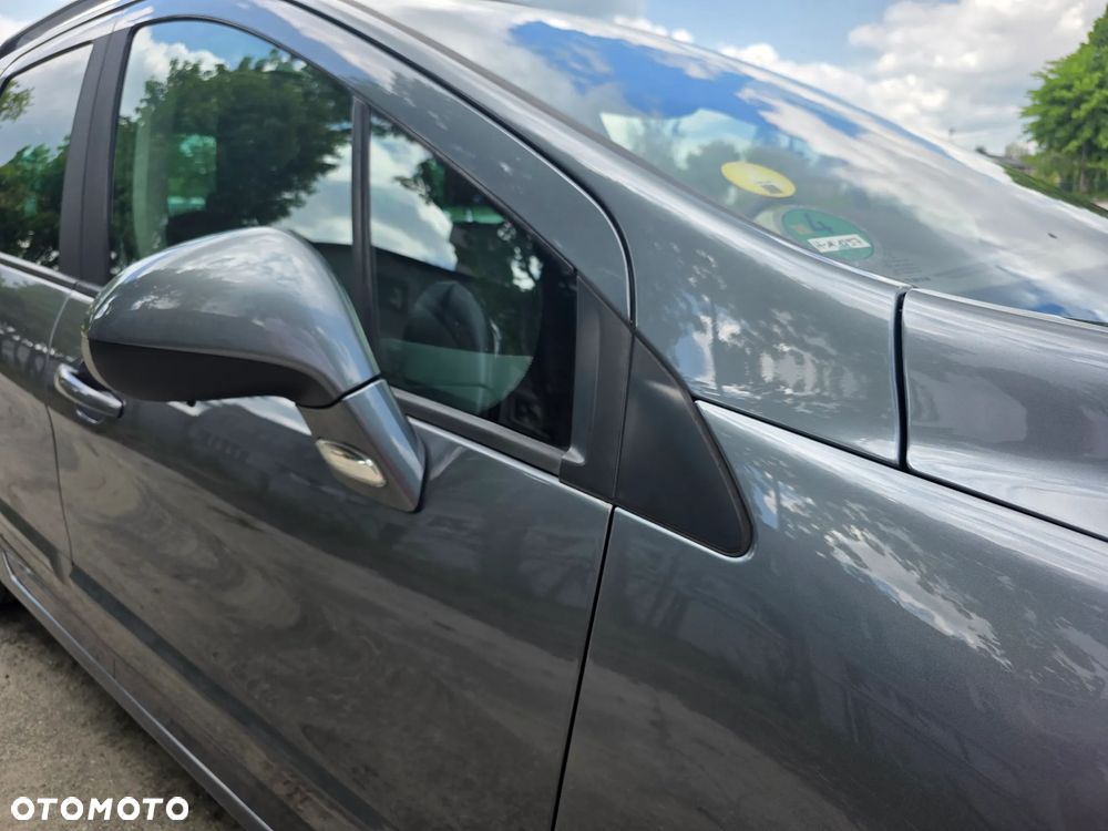 Peugeot 308 1.6 HDi Premium - 17