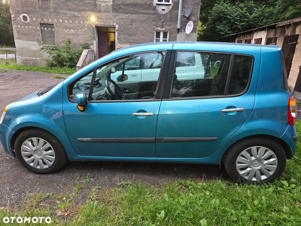 Renault Modus - 2