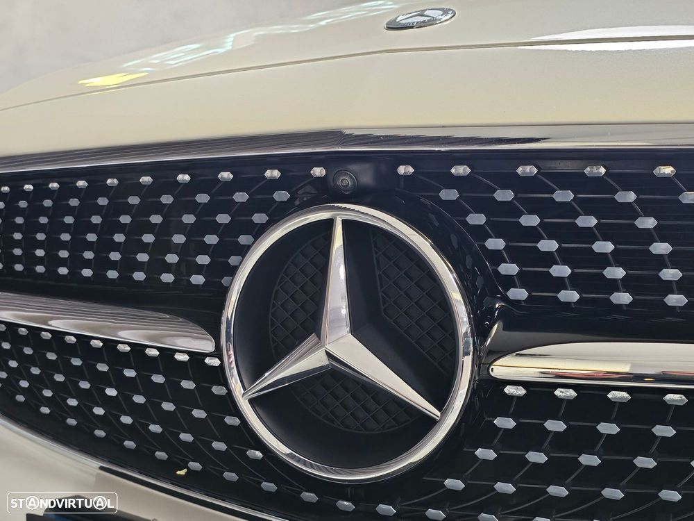 Mercedes-Benz E 220 d 9G-TRONIC AMG Line - 32