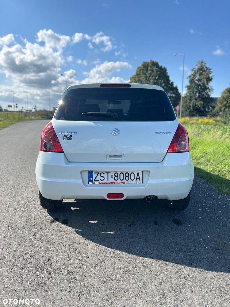 Suzuki Swift 1.3 Limited 25 - 5