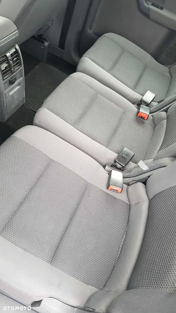 Volkswagen Touran 1.6 TDI DPF BlueMot Comfortline - 7