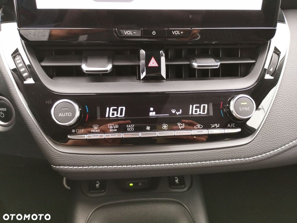 Toyota Corolla 1.8 Hybrid Style - 21