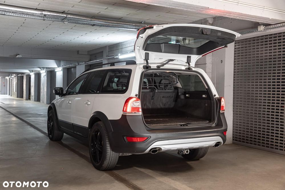 Volvo XC 70 T6 AWD Dynamic Momentum - 12