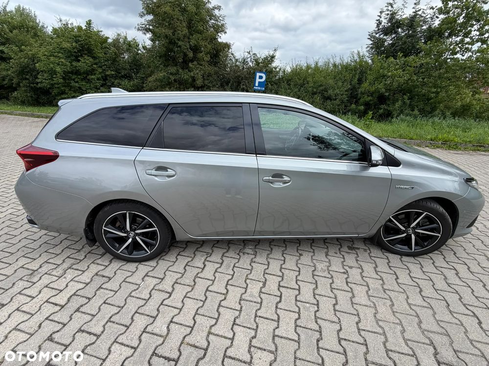 Toyota Auris Hybrid 135 Premium - 5