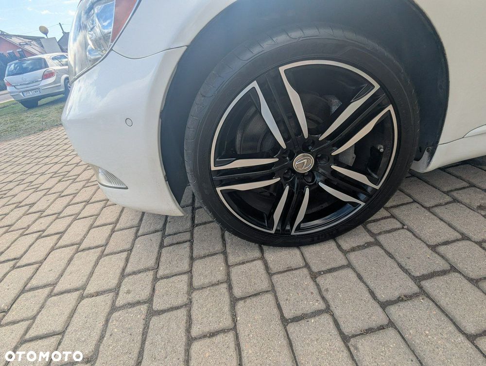 Lexus LS 460 AWD - 41