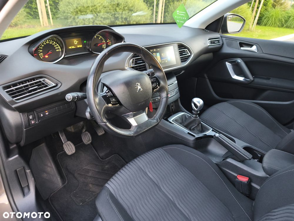 Peugeot 308 1.6 e-HDi Active S&S - 24