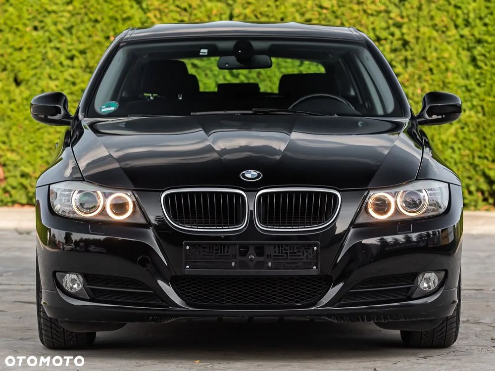 BMW Seria 3 318i Edition Lifestyle - 4