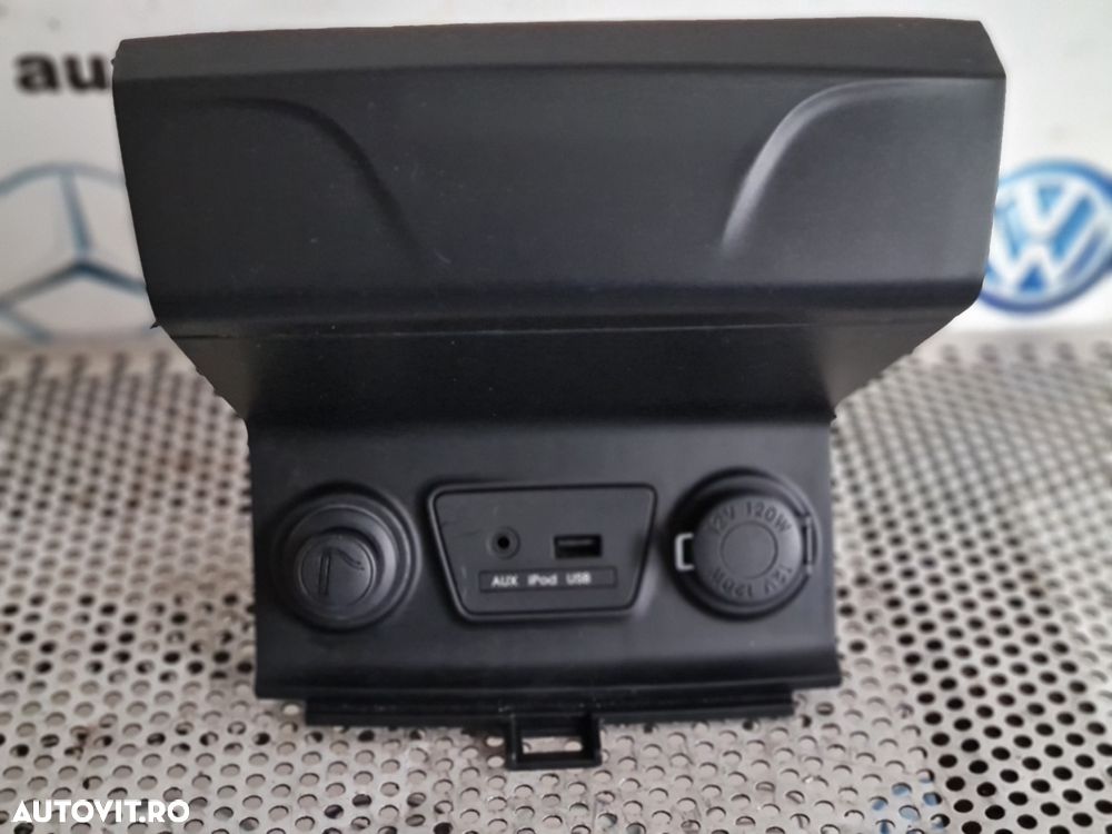 Modul Priza Bricheta Auxiliar Usb Hyundai IX35 An 2009-2010-2011-2012-2013-2014-2015 Dezmembrez Hyundai IX35 2.0 Benzina 2x4 Cod Motor G4KD An 2009-2010-2011-2012-2013-2014-2015 Volan Stanga - 3