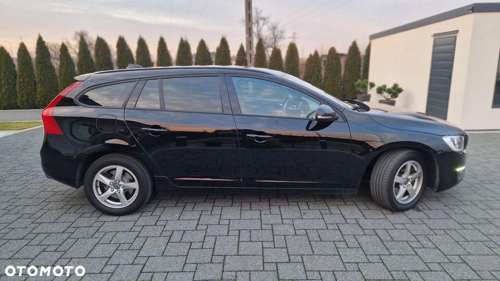Volvo V60 D2 Kinetic - 26