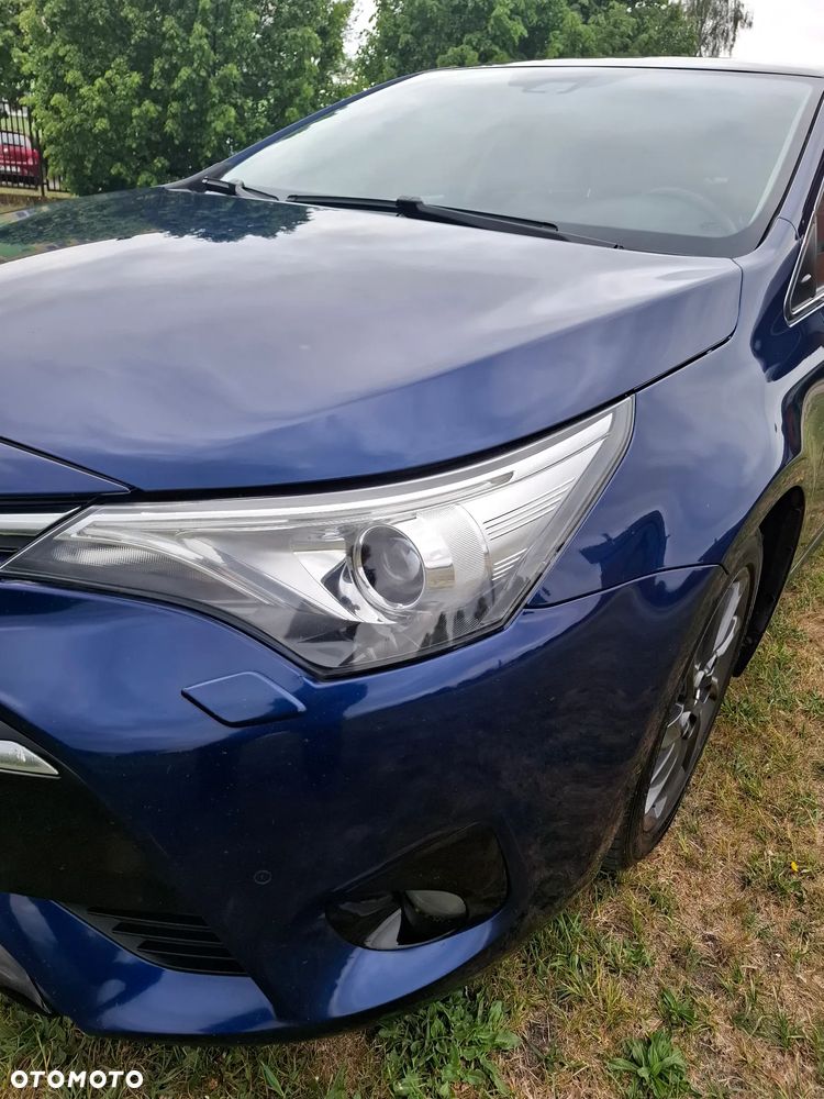 Toyota Avensis 1.8 Selection - 6