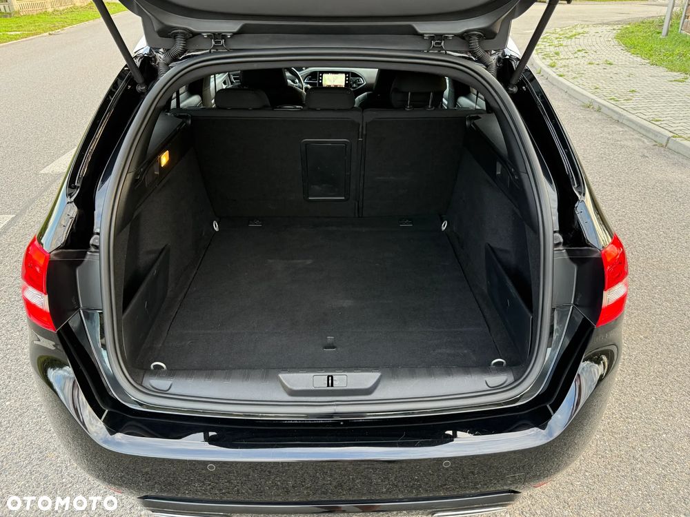 Peugeot 308 1.5 BlueHDi GT S&S EAT8 - 32