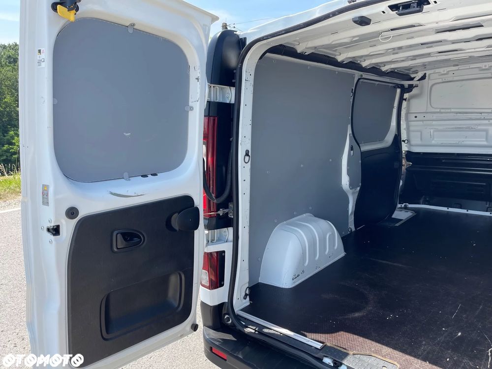 Renault Trafic - 21