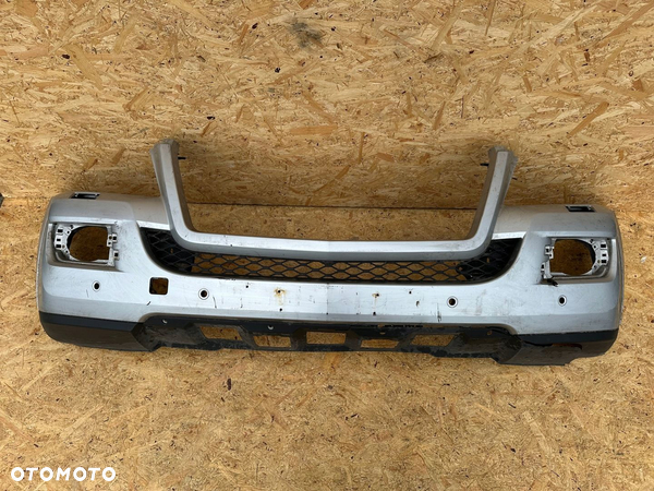Mercedes GL 164 zderzak przedni oryginalny