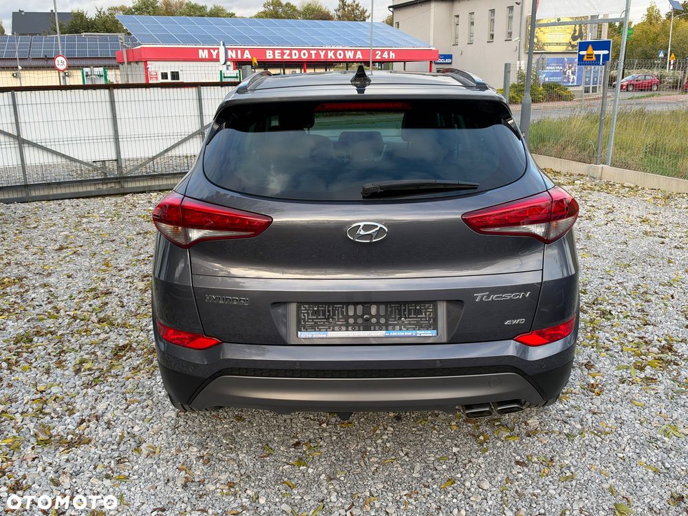 Hyundai Tucson 2.0 CRDI 4WD Premium - 7