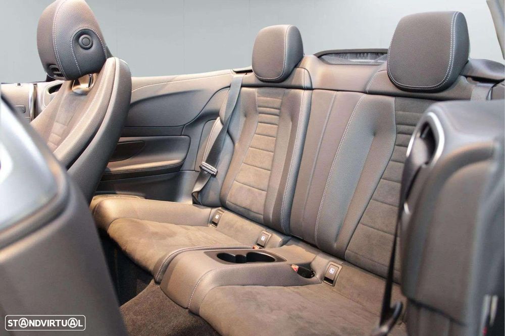 Mercedes-Benz E 220 - 21