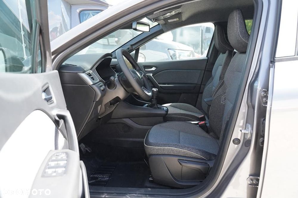 Renault Captur 1.3 TCe mHEV Techno EDC - 11